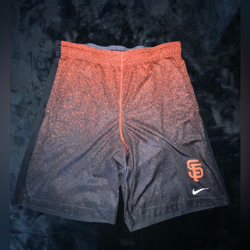 (SOLD) SAN FRANCISCO GIANTS NIKE SHORTS